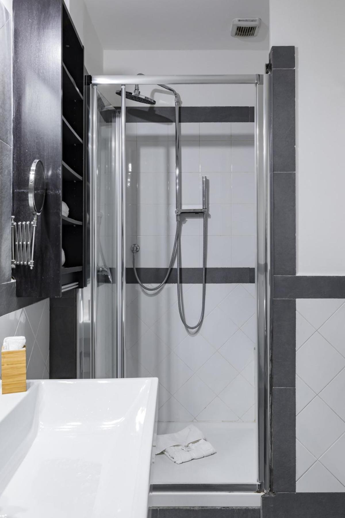 Trevi Modern Loft Apartamento *